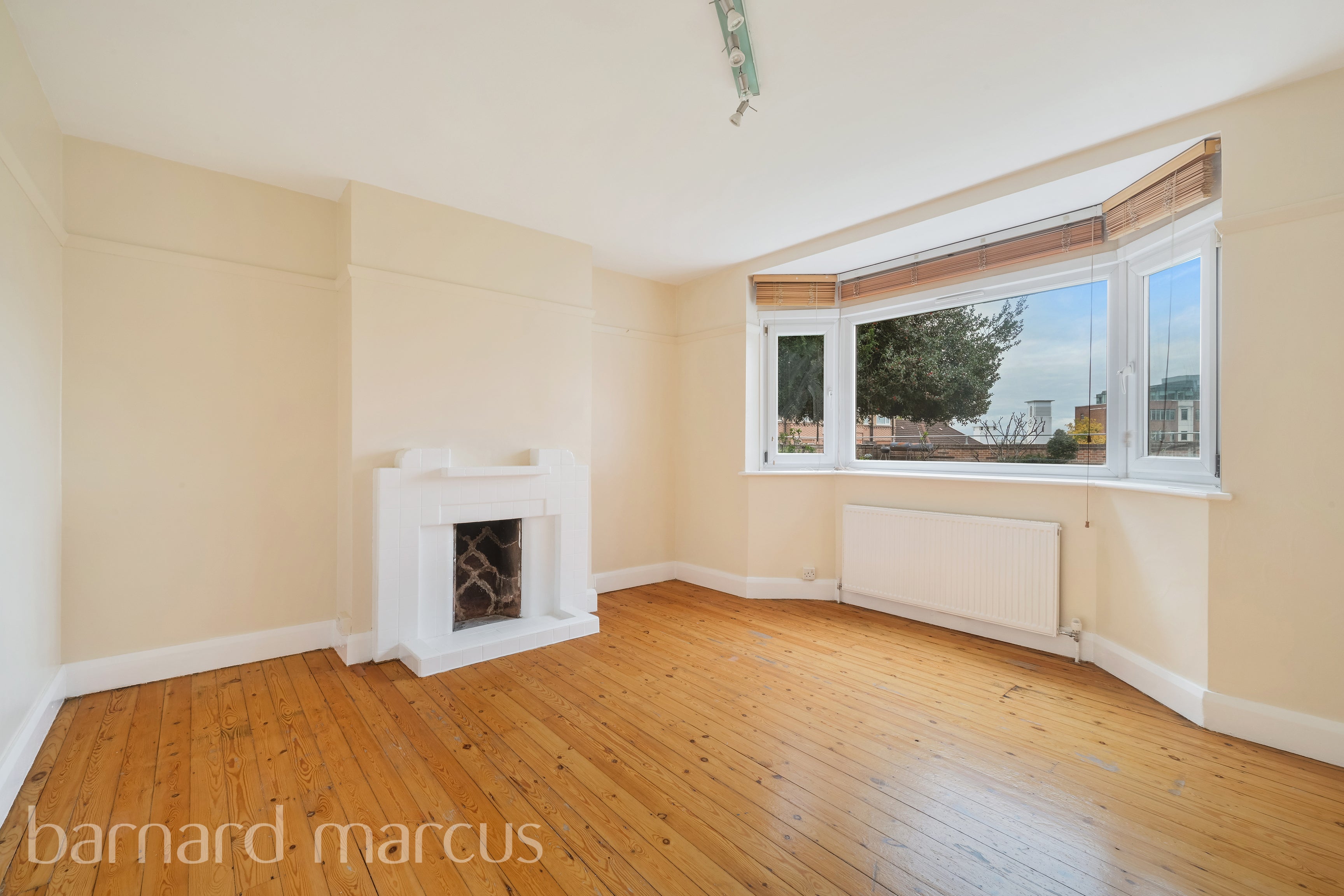 Flat South Bank in Greater London
