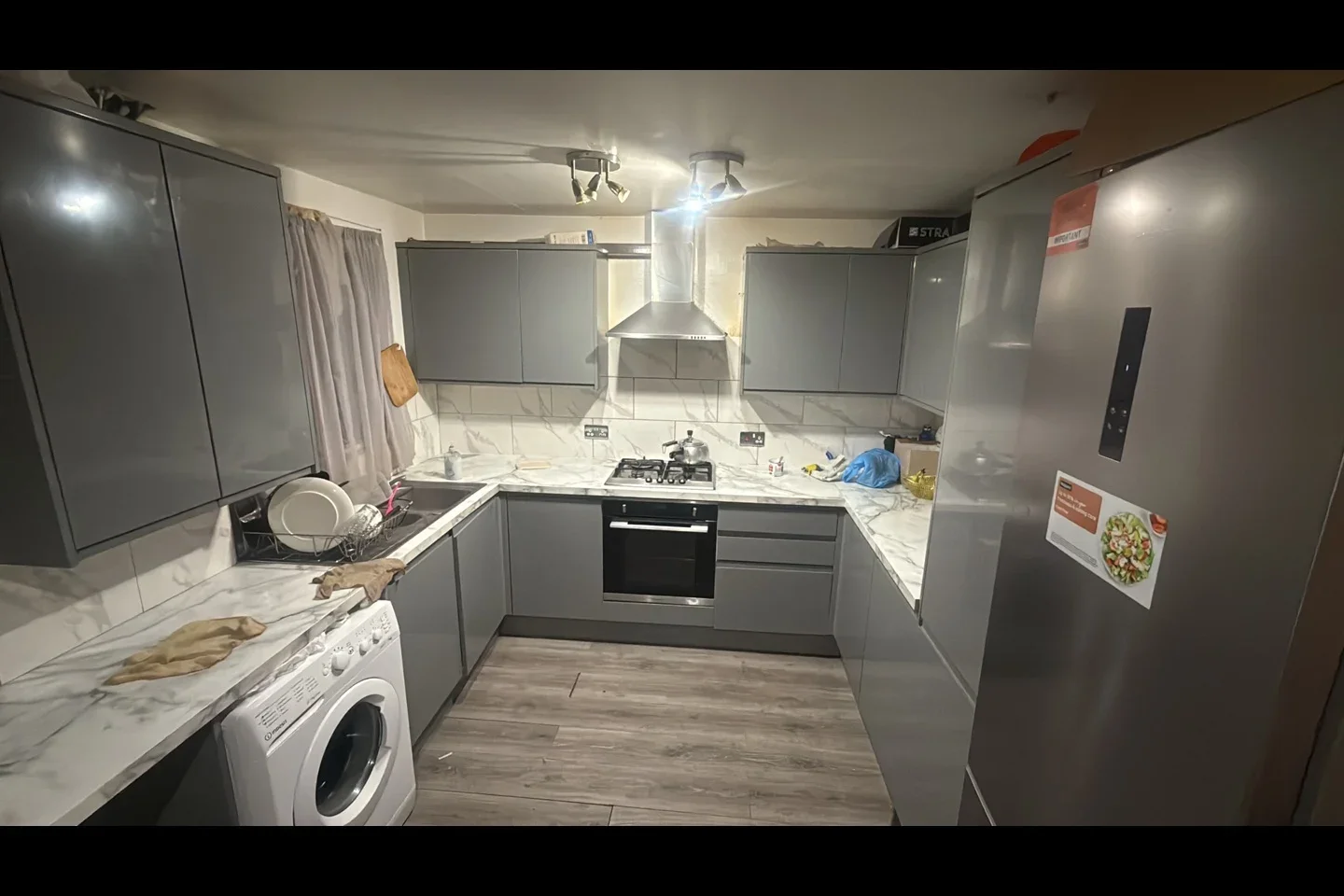 Room Wraysbury Close in Greater London