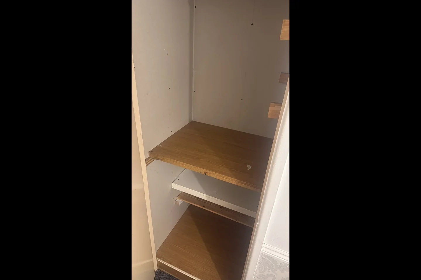 Room Wraysbury Close in Greater London