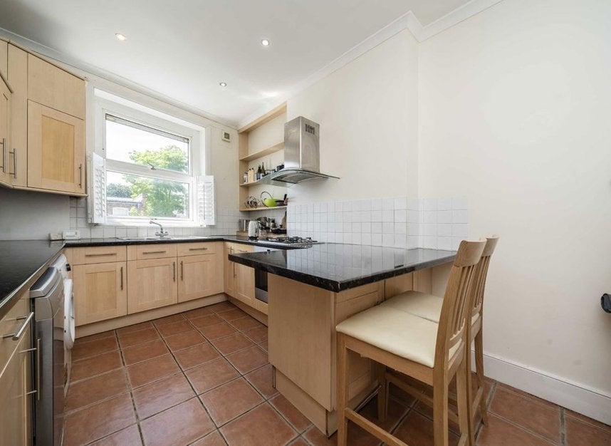 Flat Acton Lane in Greater London