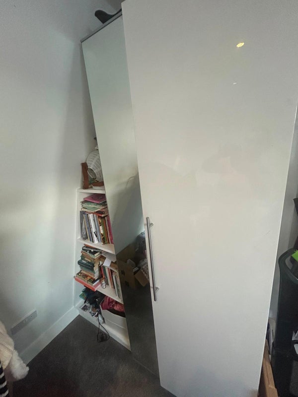 Room Boundary Road in Greater London