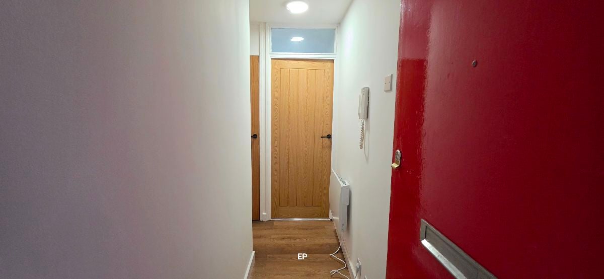 Flat Falmouth Road in Leicester
