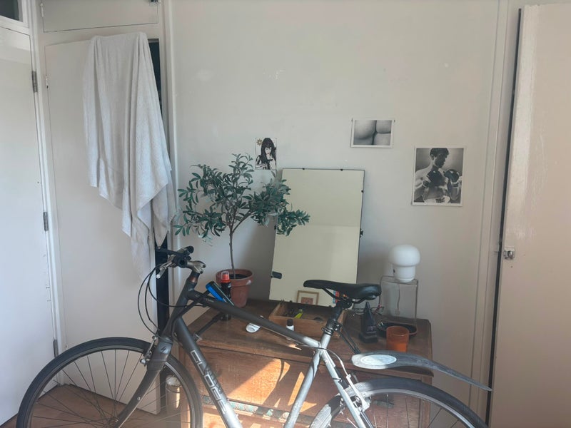 Room Warwick Grove in Greater London