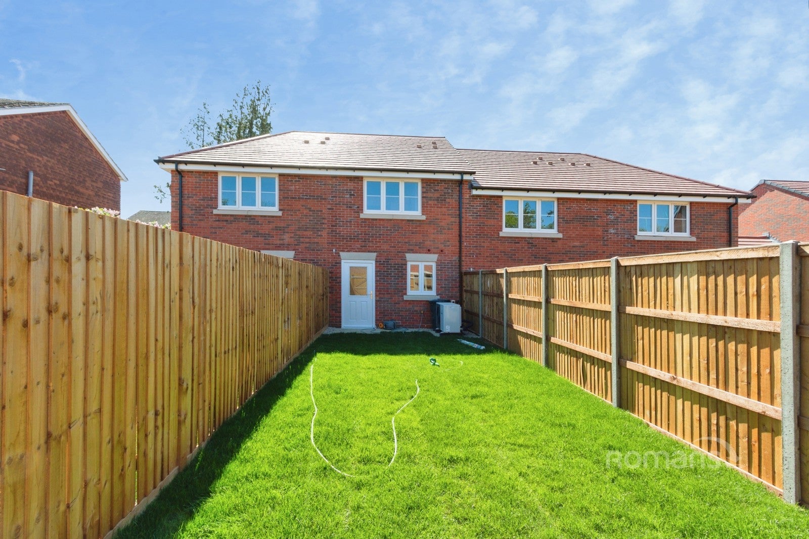 House Woolmer Way in Whitehill