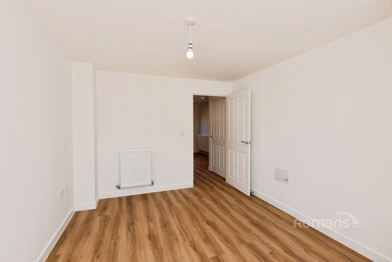 House Woolmer Way in Whitehill