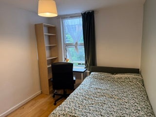 Room Craven Park Road in Greater London