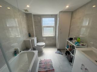 Room Craven Park Road in Greater London