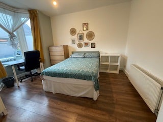 Room Craven Park Road in Greater London