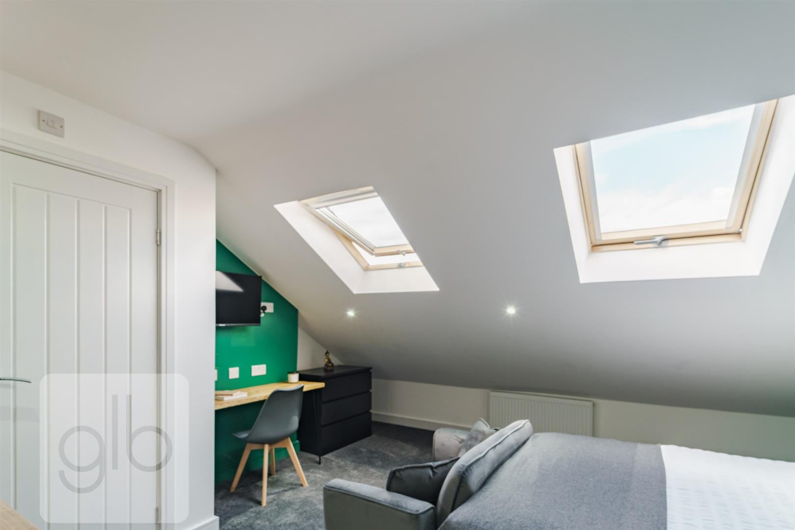 Room Dean Street in Coventry