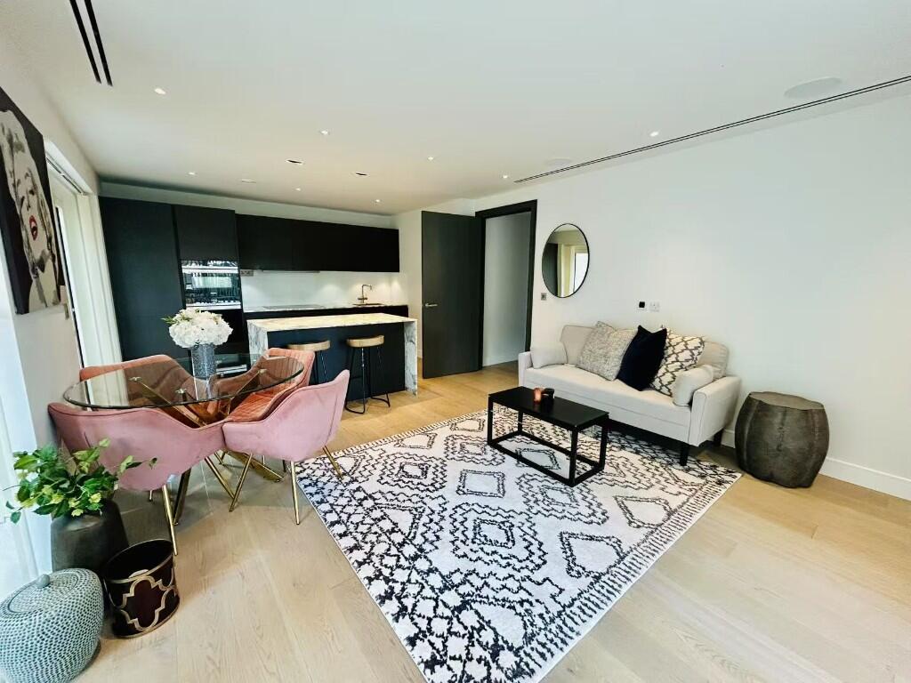 Flat Thurstan Street in Greater London