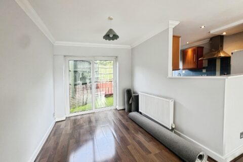 Flat Brunswick Place in Basingstoke and Deane