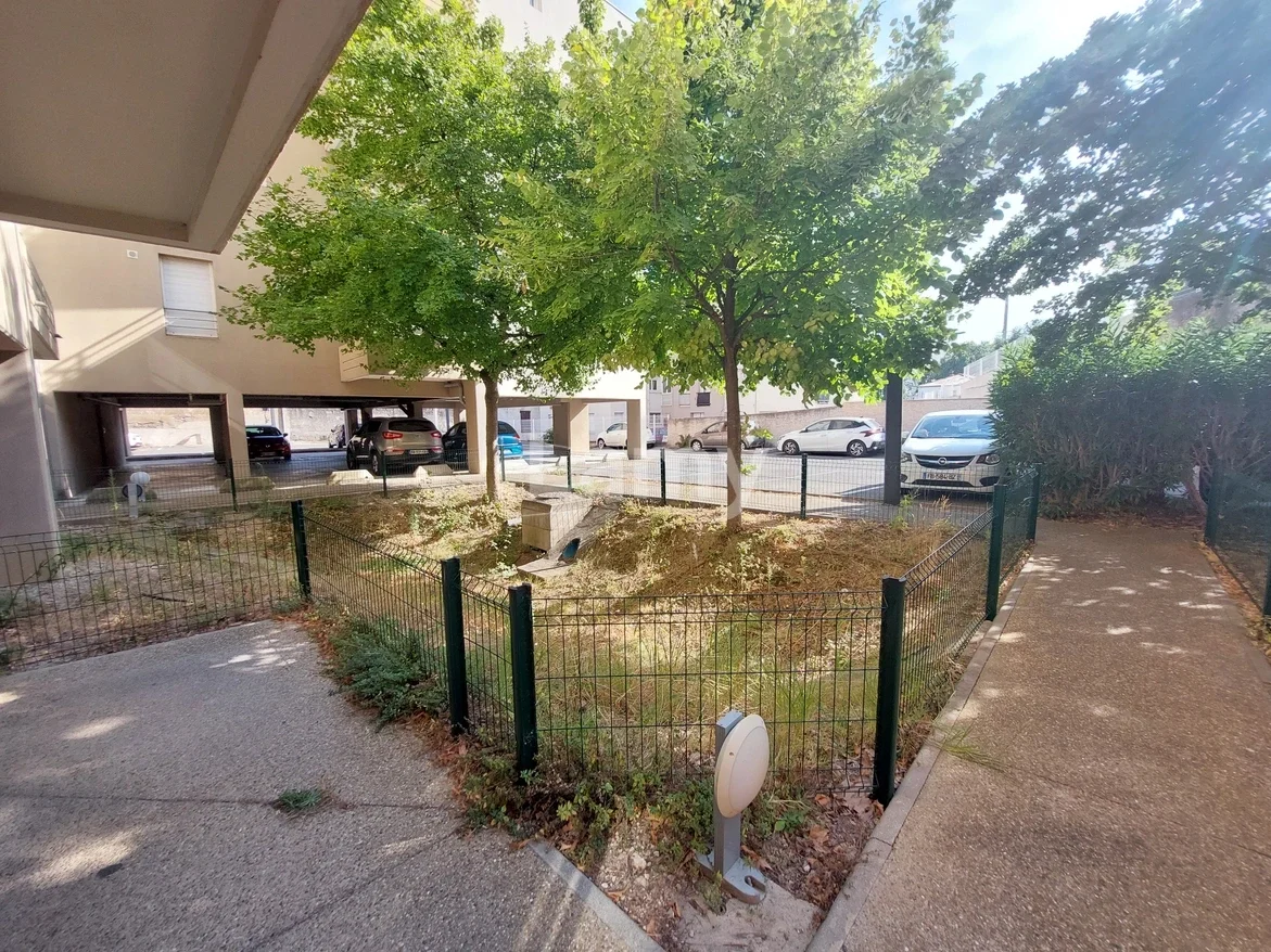 Appartement Avenue du Maréchal Juin à Nîmes