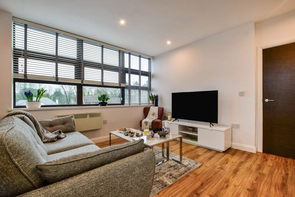 Flat Macclesfield Road in Wilmslow
