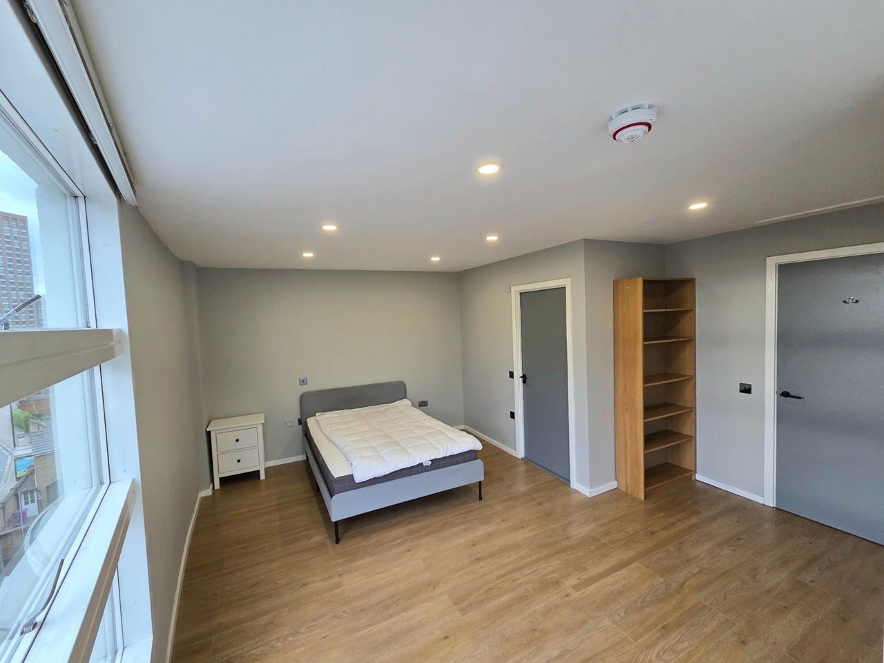 Flat Yabsley Street in Greater London