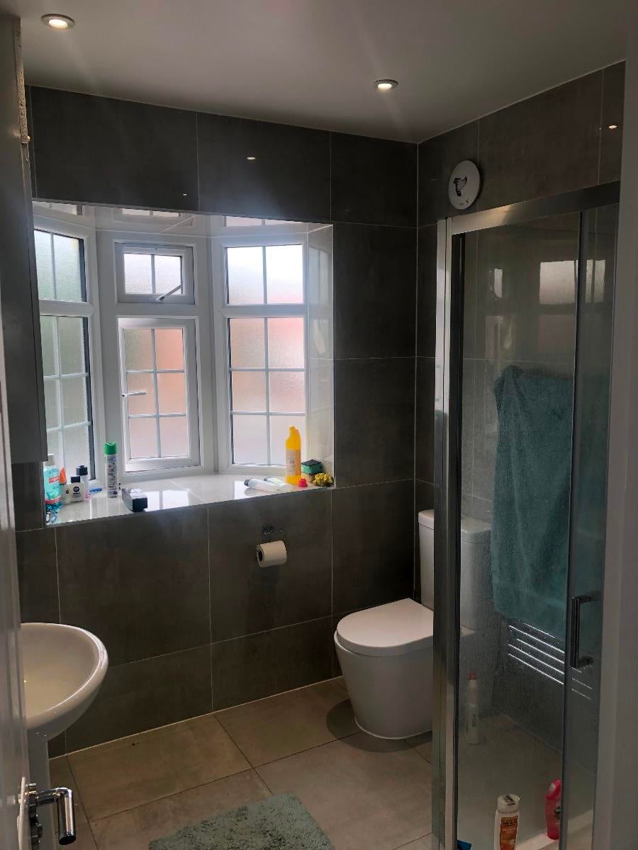 Room Great North Way in Greater London