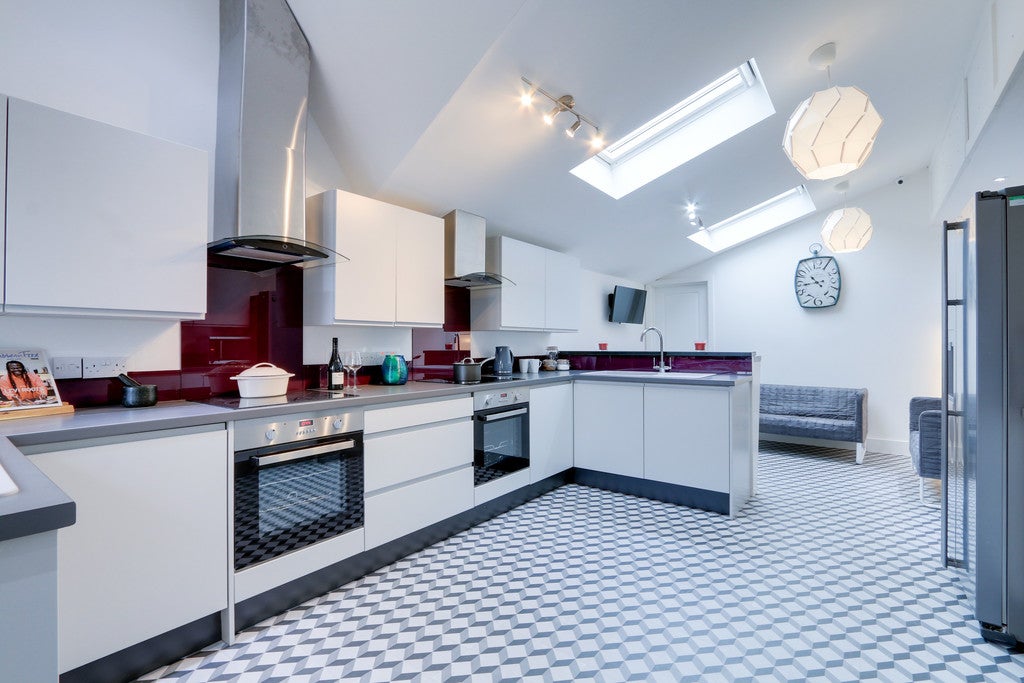 Room Buckland Brake in Teignbridge