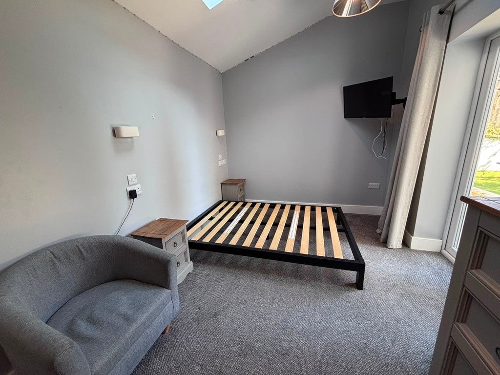 Room Buckland Brake in Teignbridge