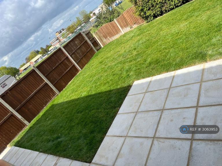 House Danson Way in Rainham