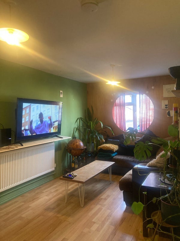 Room Hathway Walk in Bristol