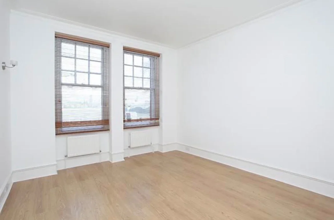 Flat Lower Richmond Road in Greater London