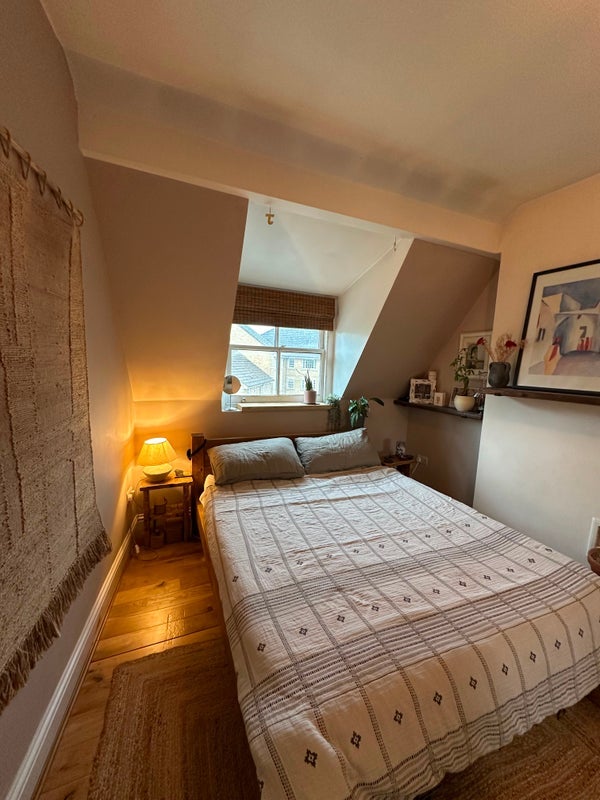 Room Harleyford Road in Greater London