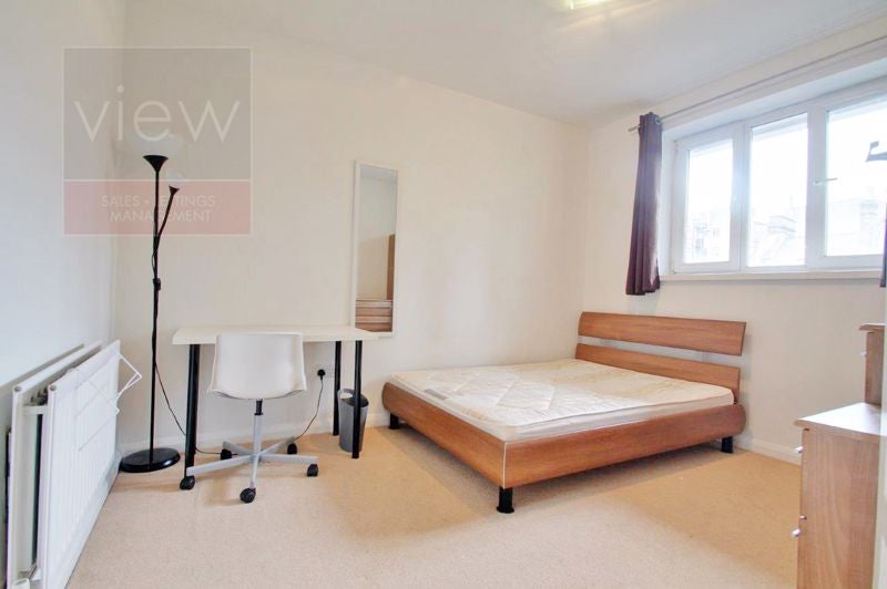 Flat Newcomen Street in Greater London