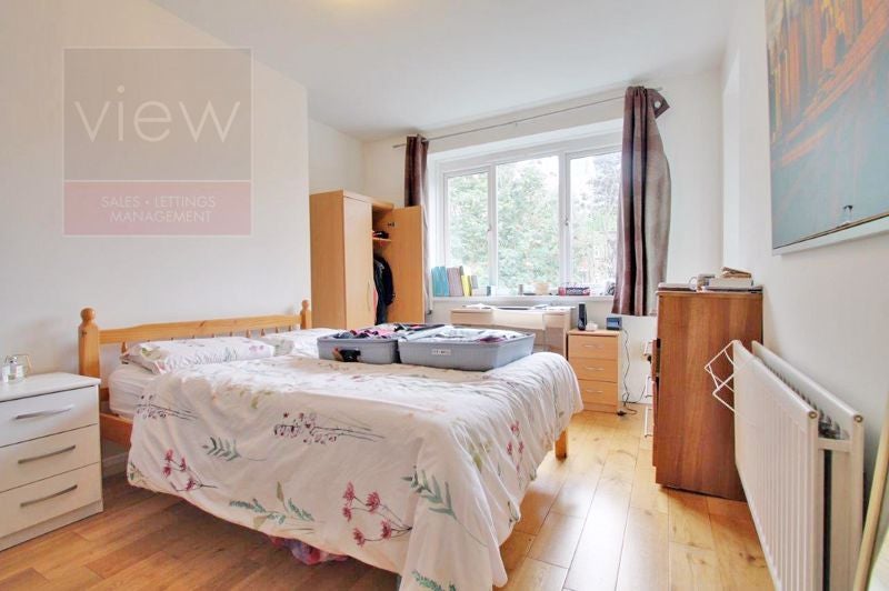 Flat Newcomen Street in Greater London