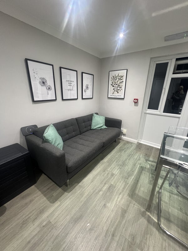 Room Colne Place in Basildon