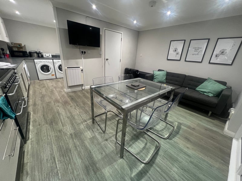 Room Colne Place in Basildon