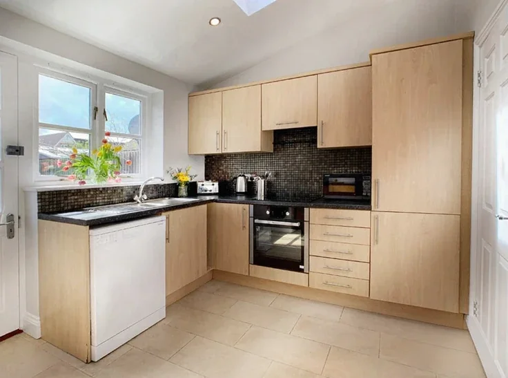 Flat Fernbank Road in Chavey Down
