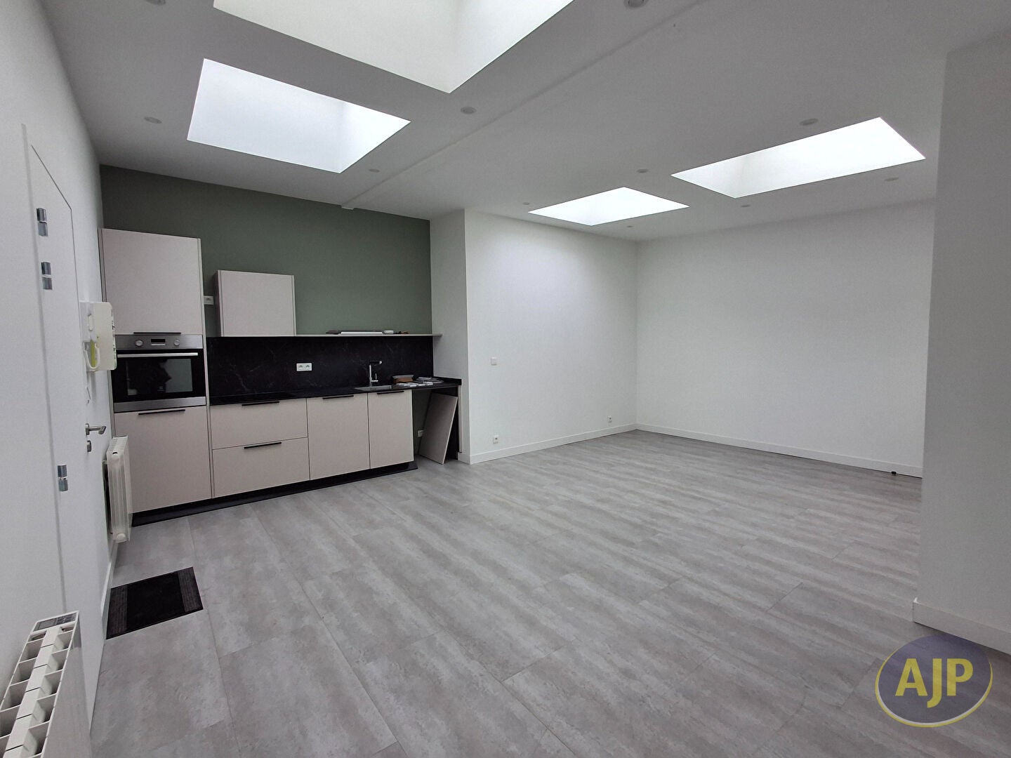 Flat Chemin des Milliaires in Creysse