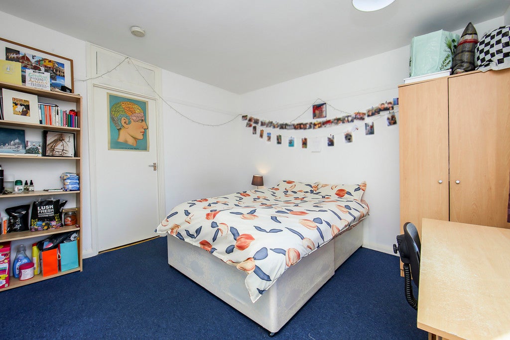 Flat Fairfield Gardens in Greater London