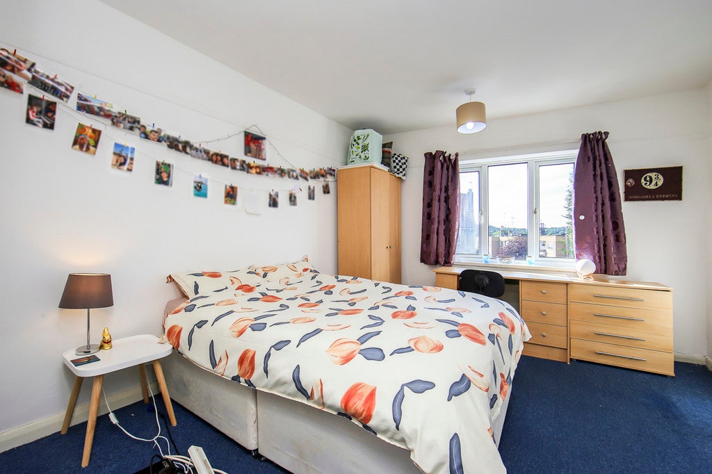 Flat Fairfield Gardens in Greater London