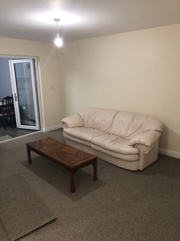 Room Quinton Road in Birmingham