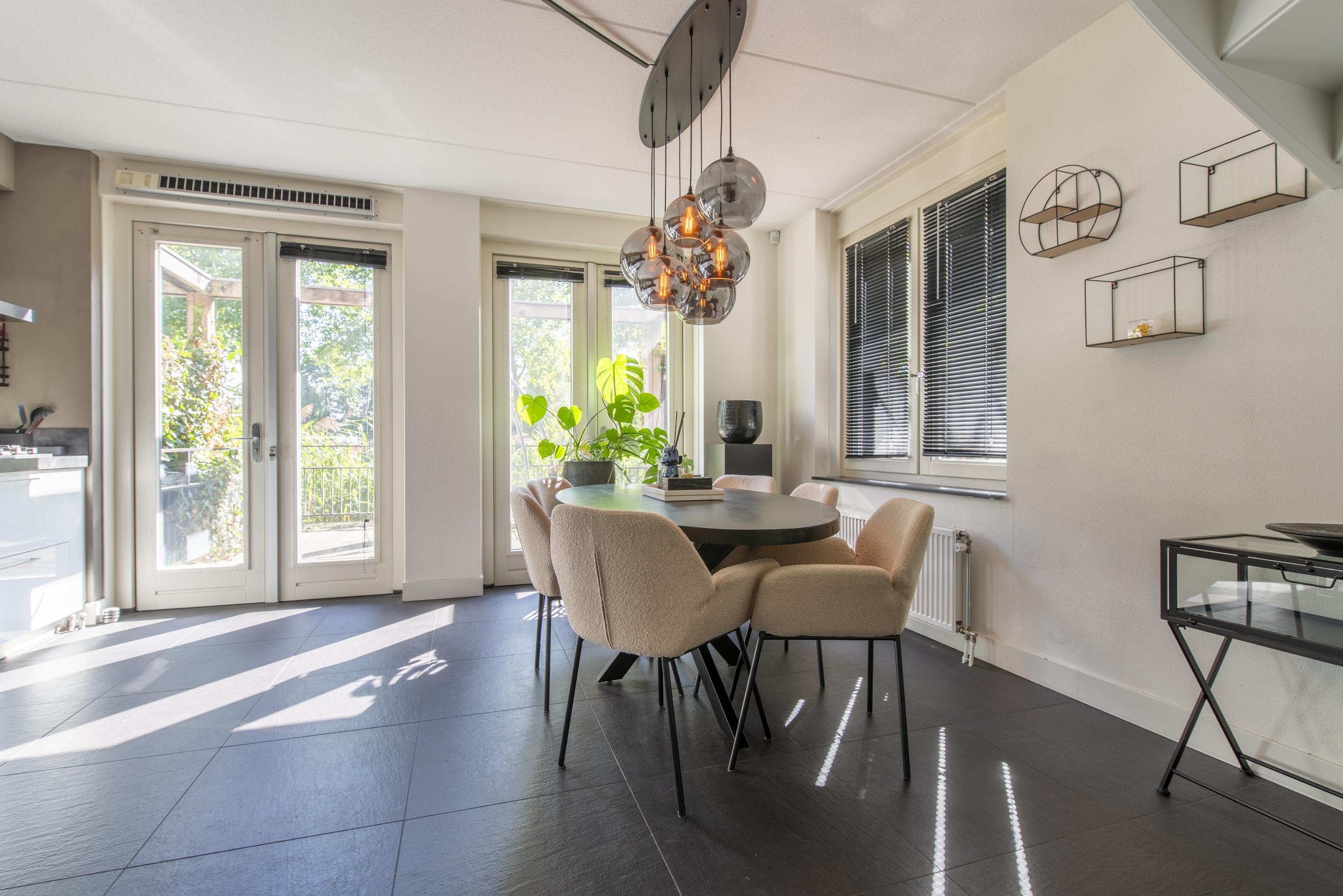 Hoekwoning te koop: MacBridestraat 38, Veenendaal