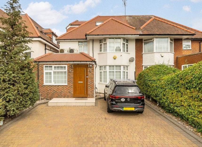 House Wayside in Greater London