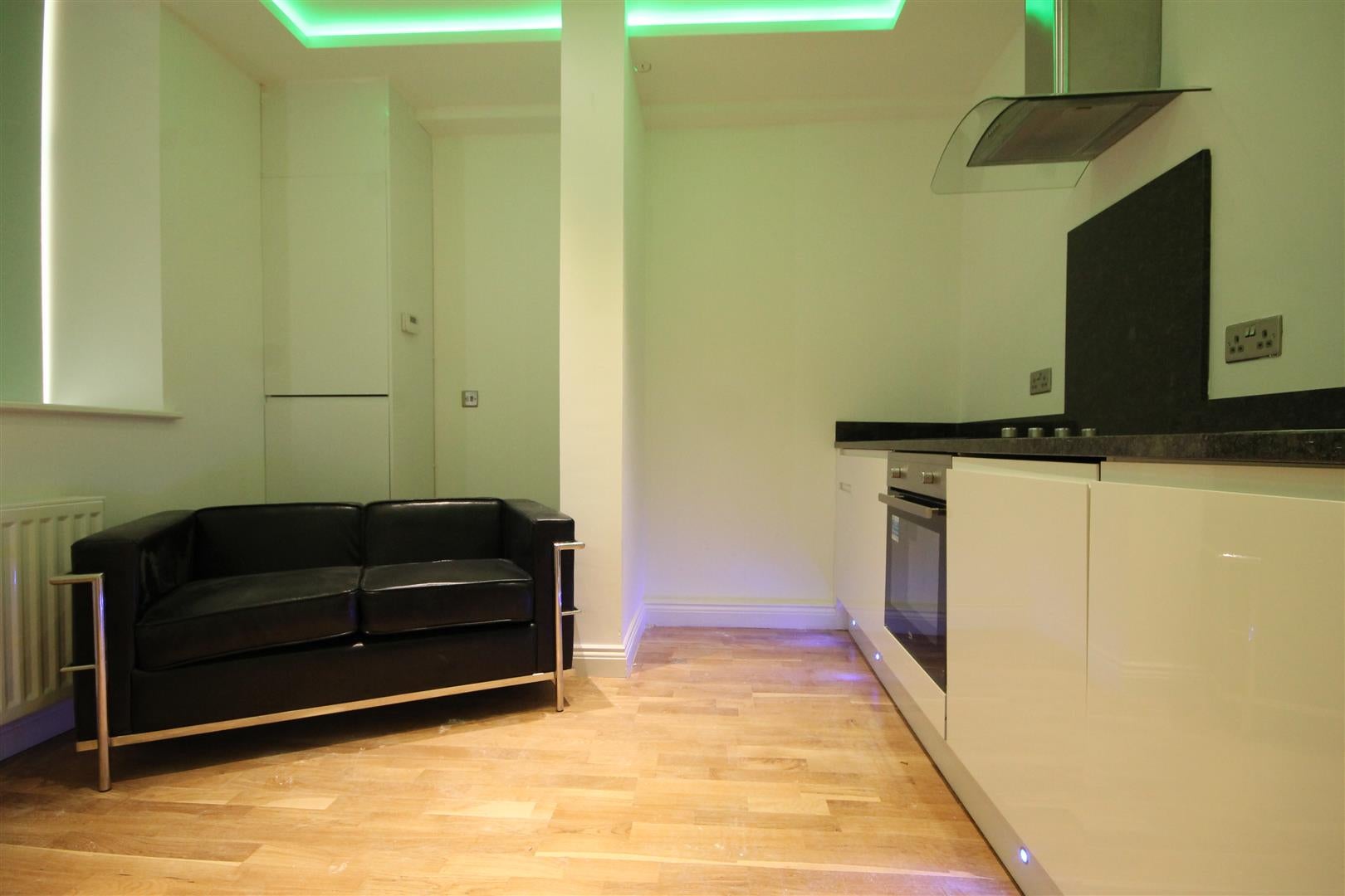 Flat Falconar's Court in Newcastle upon Tyne