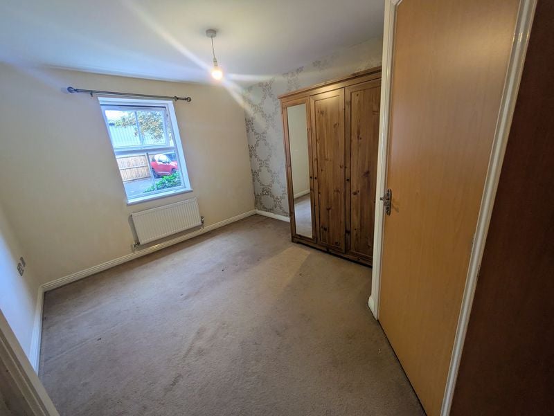 Flat Saint Marks Court in Worcester