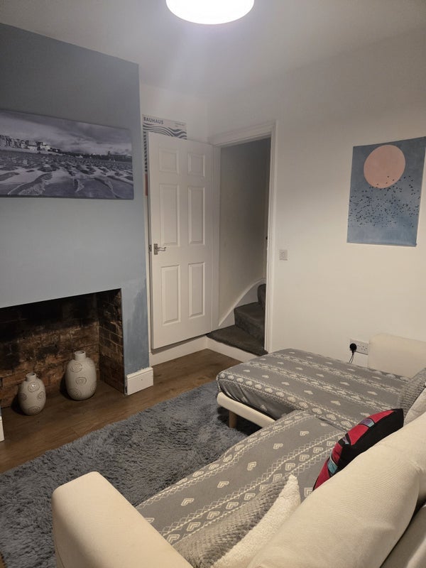 Room Hawcliffe Road in Charnwood