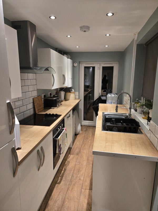 Room Hawcliffe Road in Charnwood