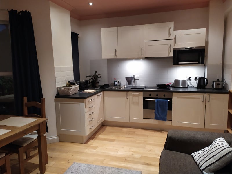 Room Raymend Road in Bristol