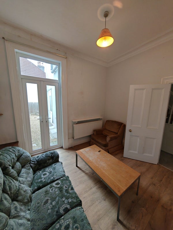 Room Arley Hill in Bristol