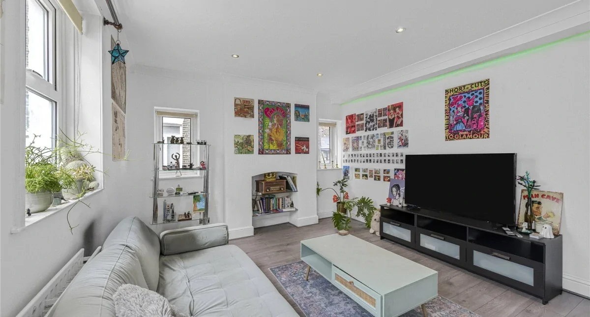Flat Midford Place in Greater London