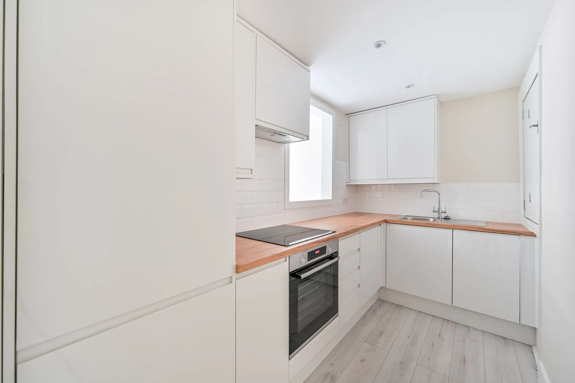 Flat Calderwood Street in Greater London