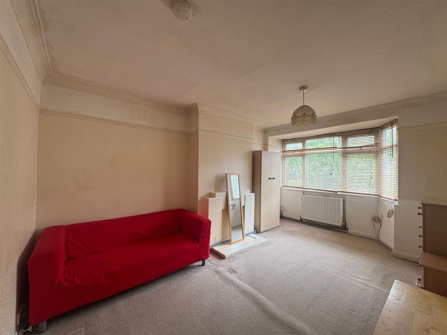 Flat Grosvenor Road in Greater London