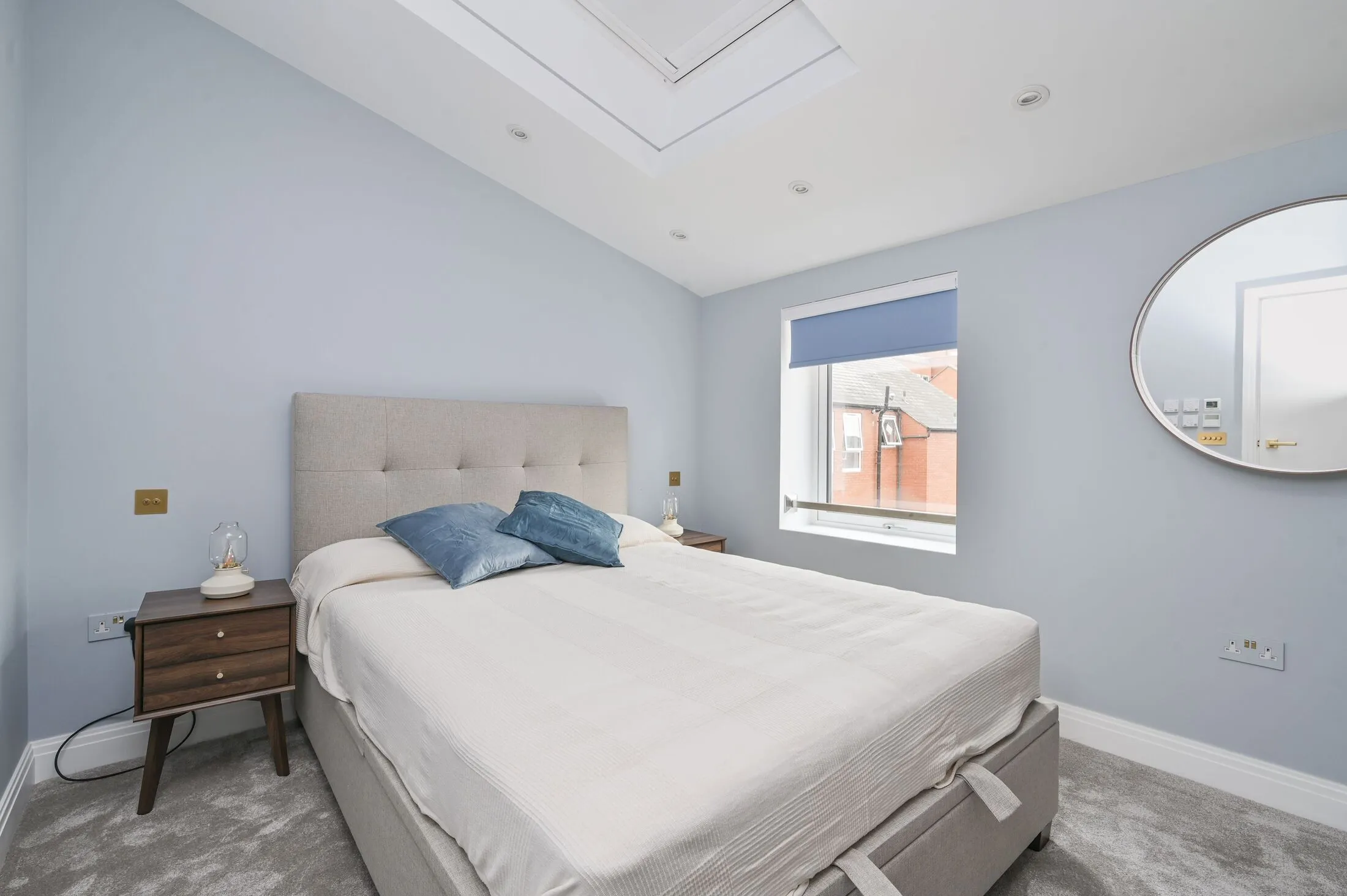 Flat Newport Place in City of Westminster