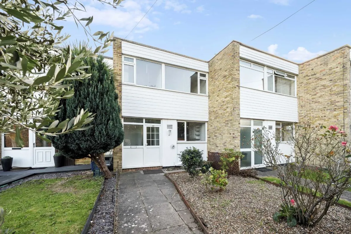 House Kneller Road in Greater London