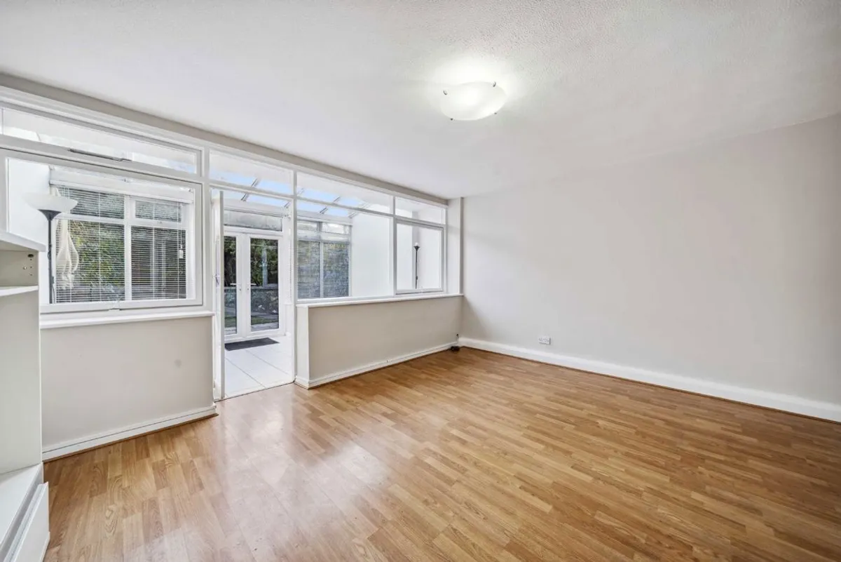 House Kneller Road in Greater London