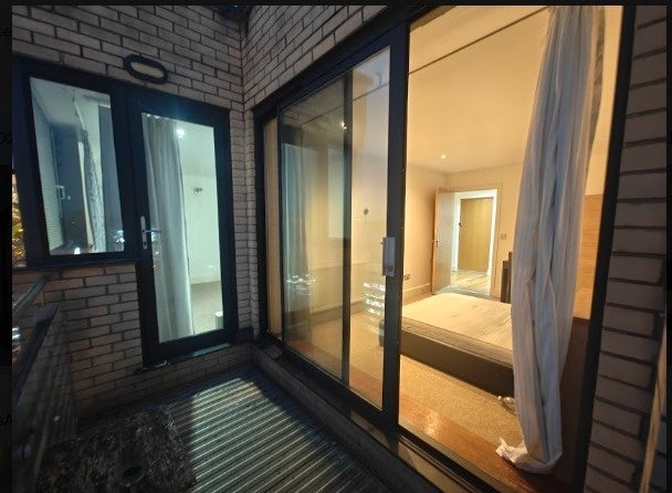 Room Green Street in Greater London