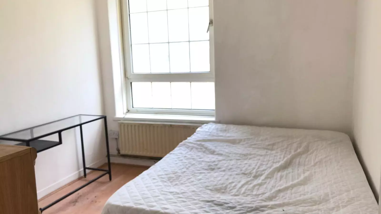 Flat Spelman Street in Greater London